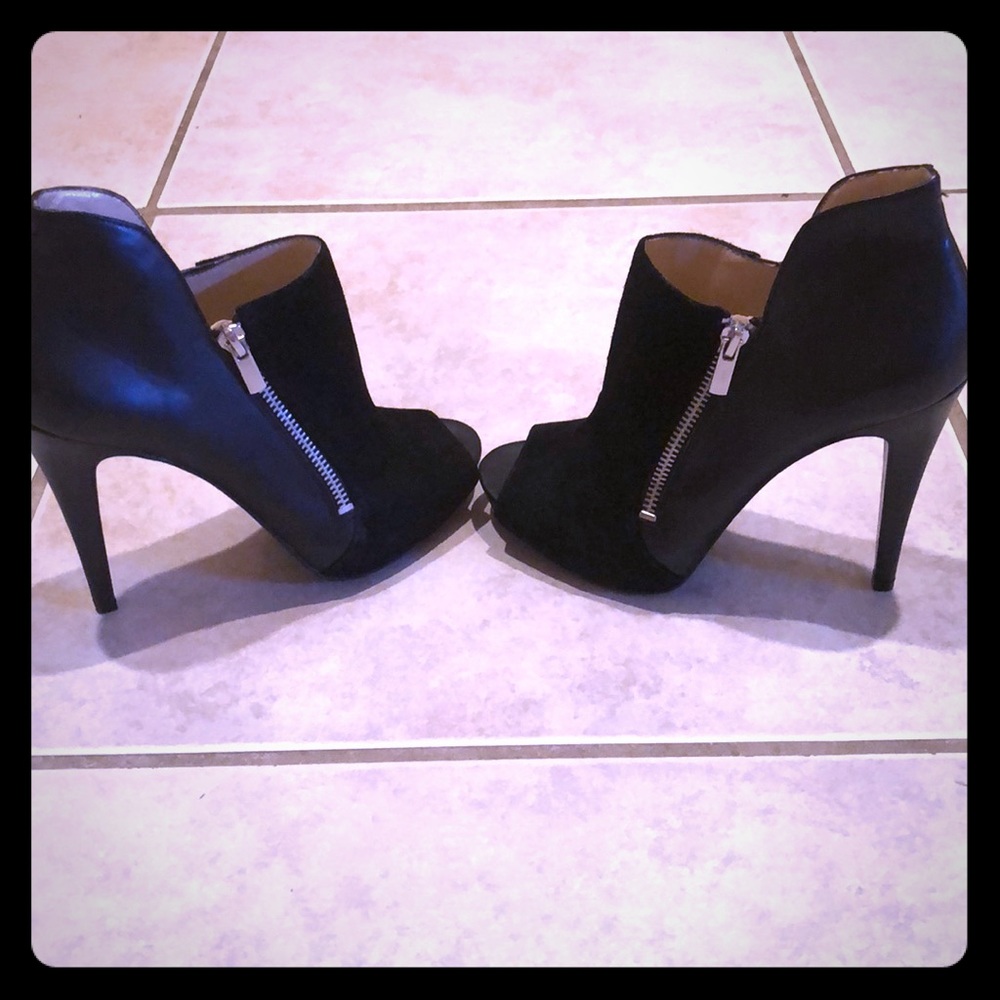 Jessica Simpson peep toe booties!